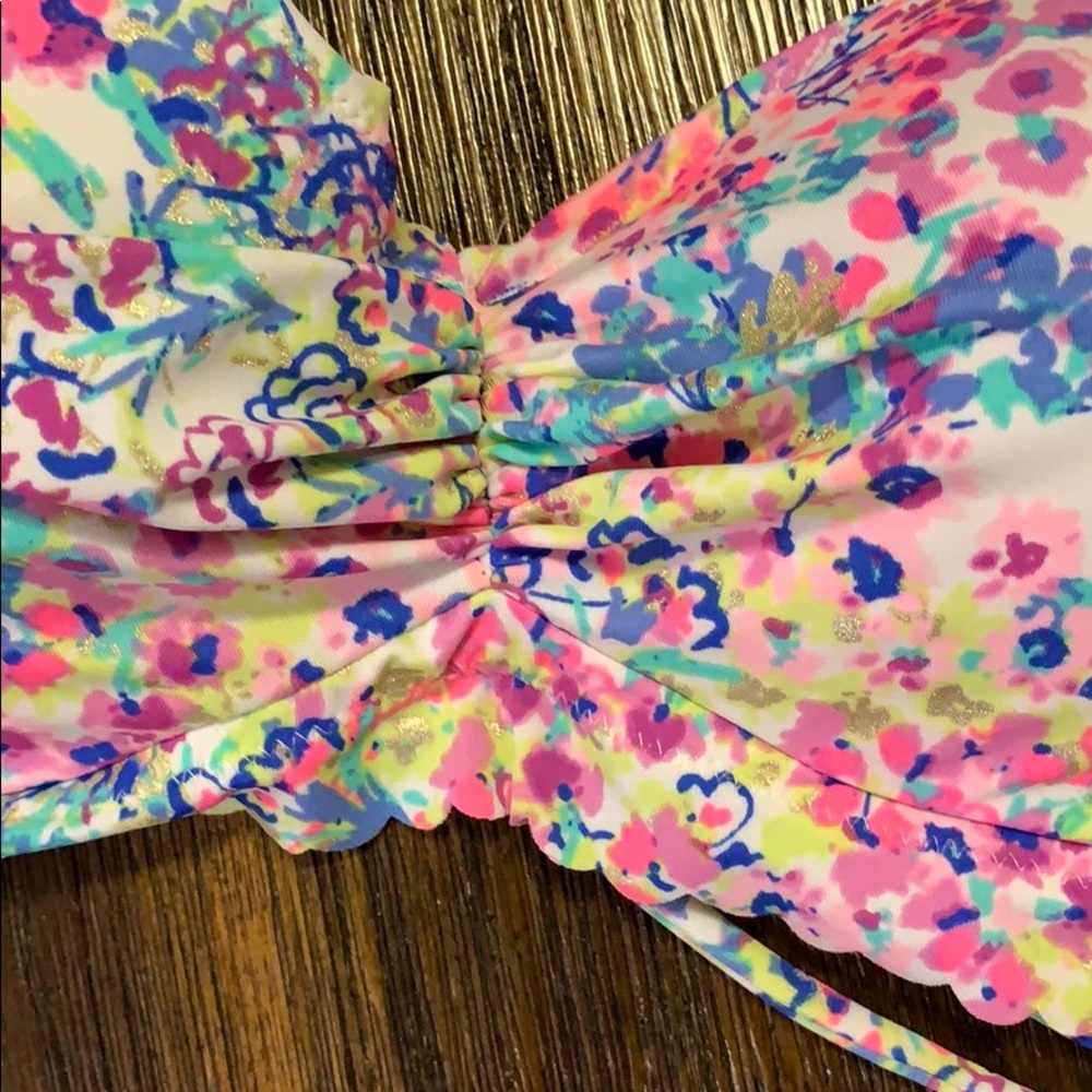 VS halter swim top 36B - Picture 4 of 4